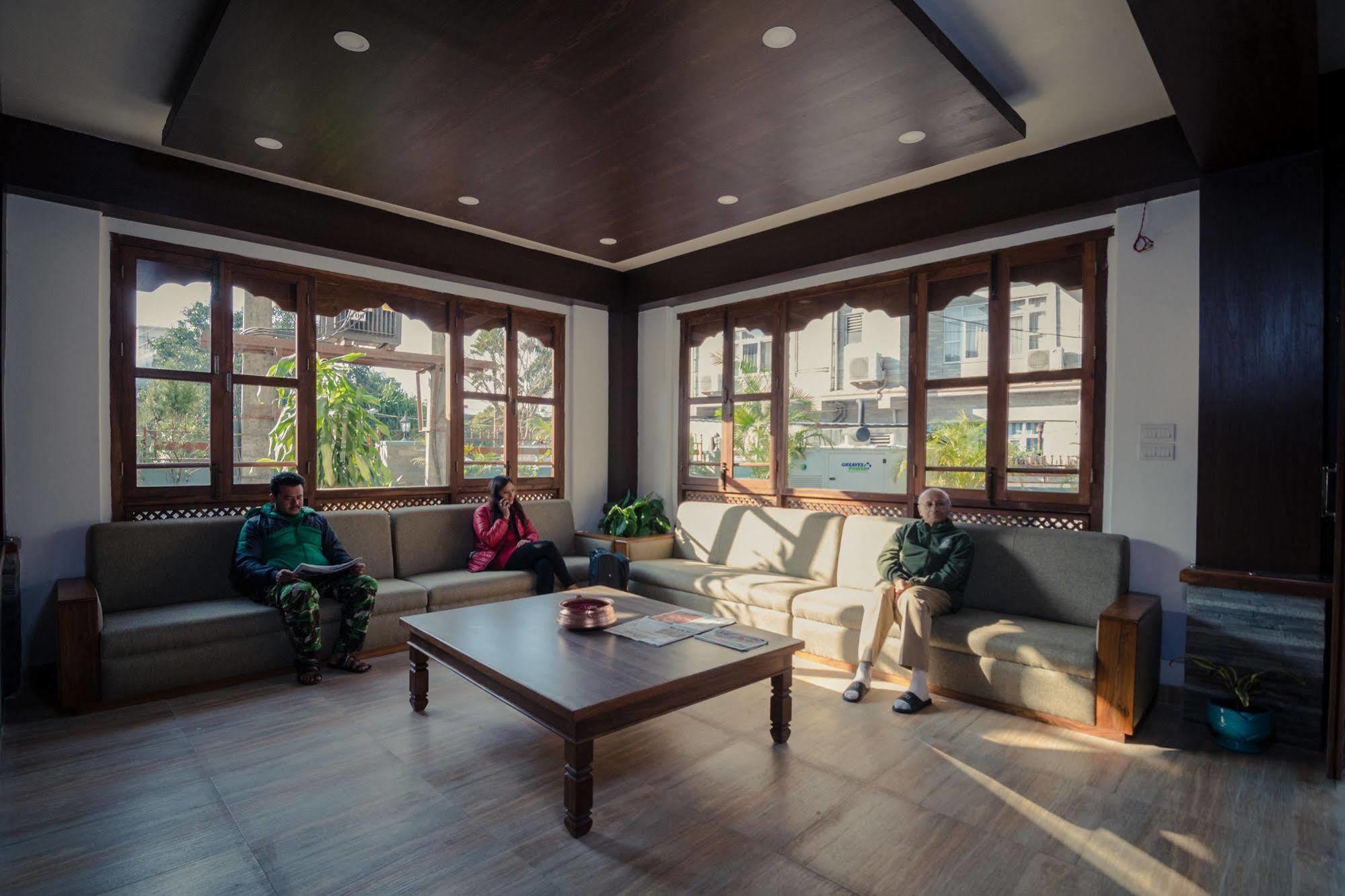 Hotel Mountain View - Lakeside Pokhara Zewnętrze zdjęcie