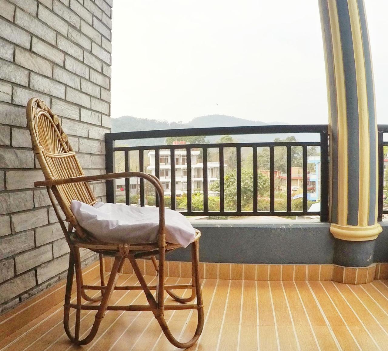 Hotel Mountain View - Lakeside Pokhara Zewnętrze zdjęcie